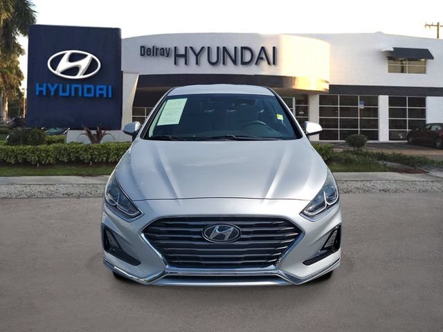 Used 2018 Hyundai Sonata SE FWD image 2