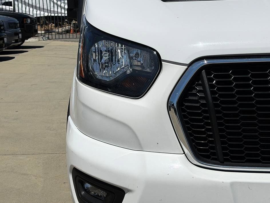 Used 2025 Ford Transit 350 XLT RWD image 13