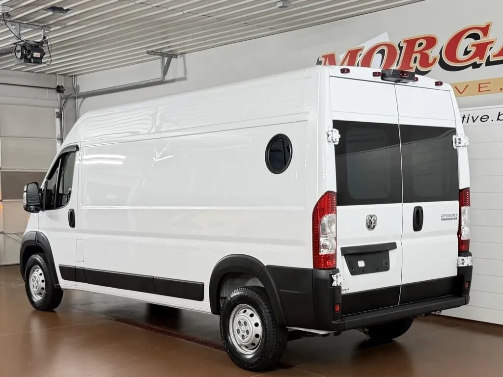 Used 2023 RAM ProMaster 2500 FWD image 5