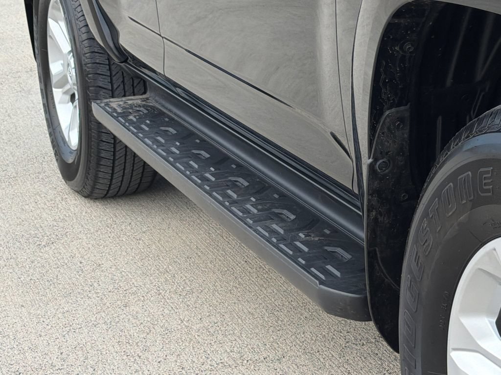 Used 2022 Toyota 4Runner SR5 Premium w/ Moonroof Package AWD/4WD image 9