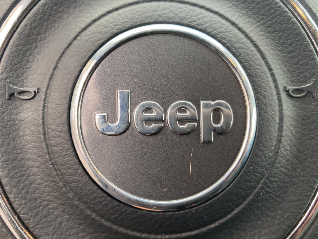 Used 2019 Jeep Compass Latitude w/ Cold Weather Group AWD/4WD image 28