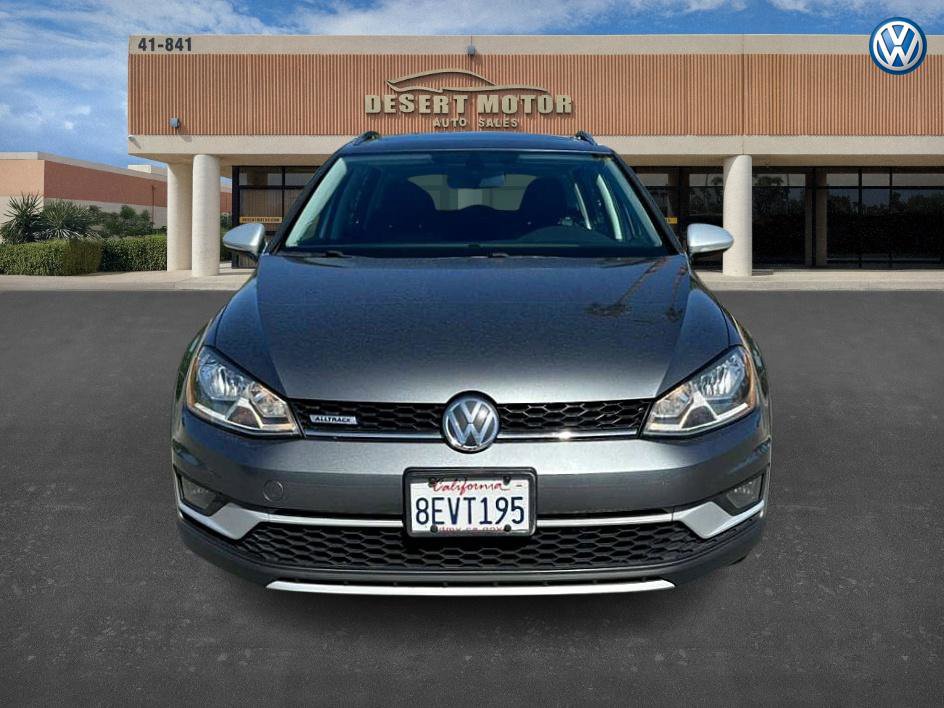 Used 2017 Volkswagen Golf Alltrack SE image 2
