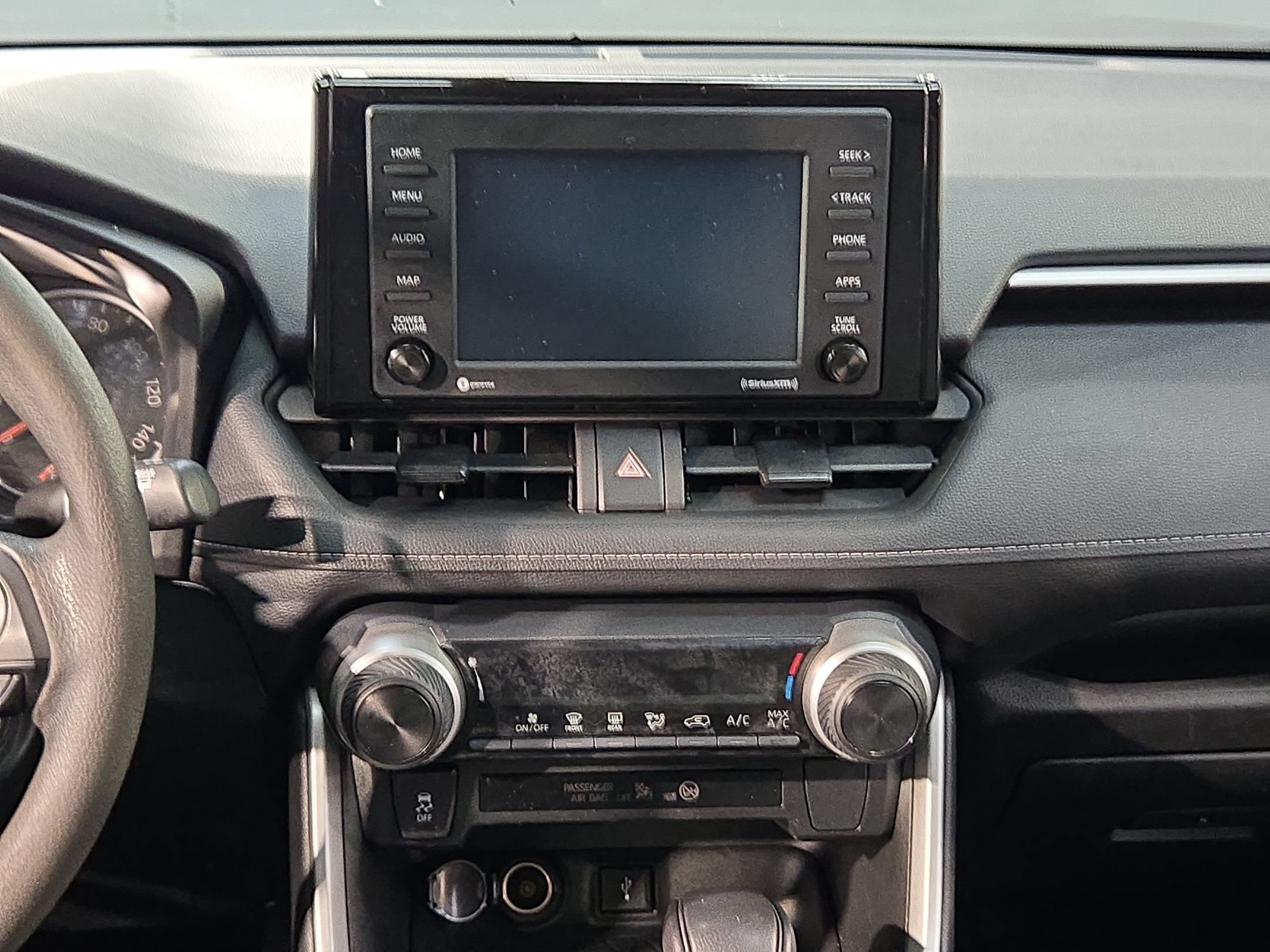 Used 2022 Toyota RAV4 LE FWD image 16