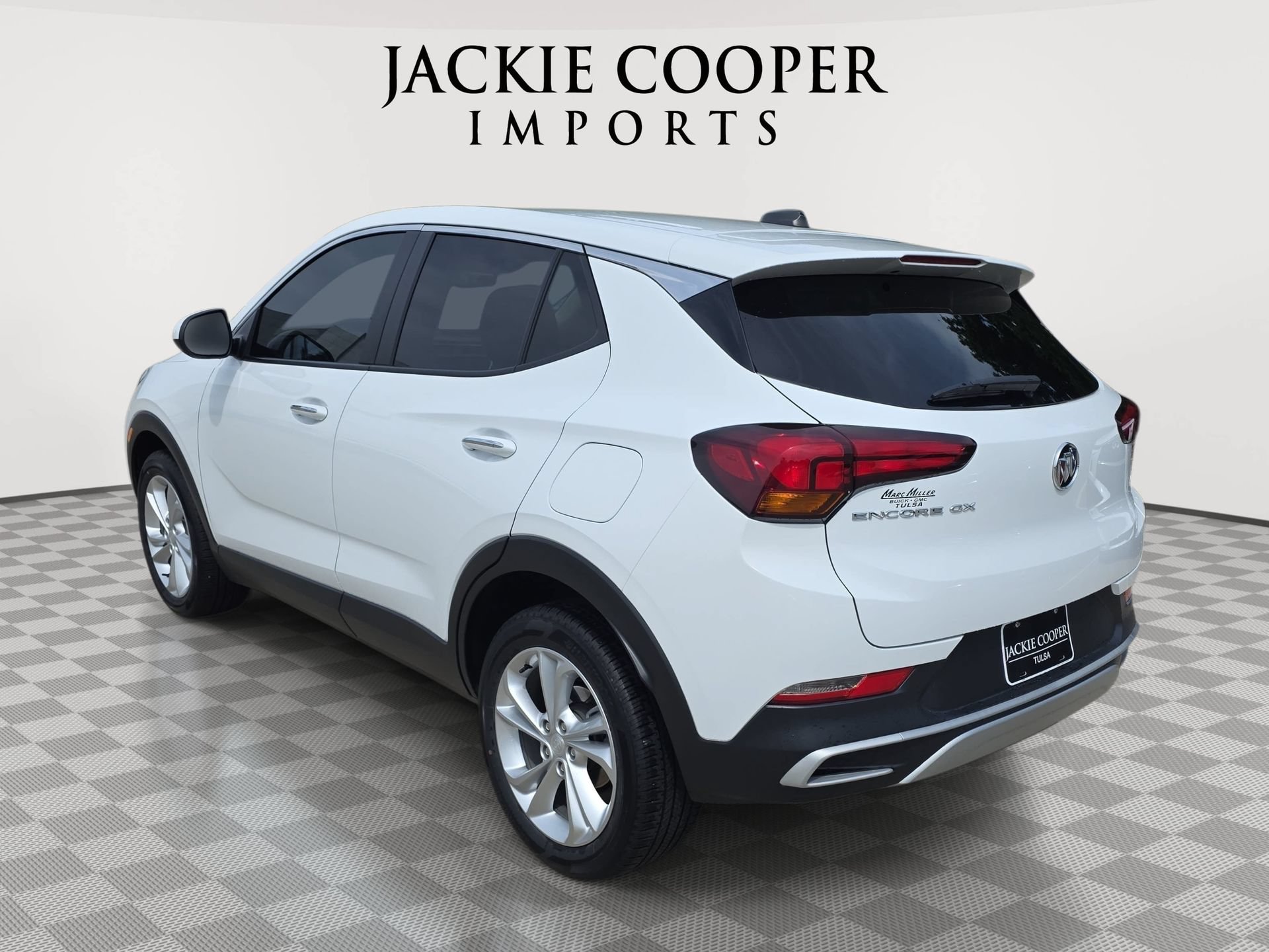 Used 2023 Buick Encore GX Preferred w/ Cold Weather Comfort Package FWD image 7
