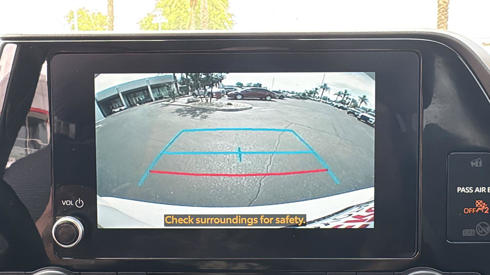 Used 2023 Toyota Highlander L image 20