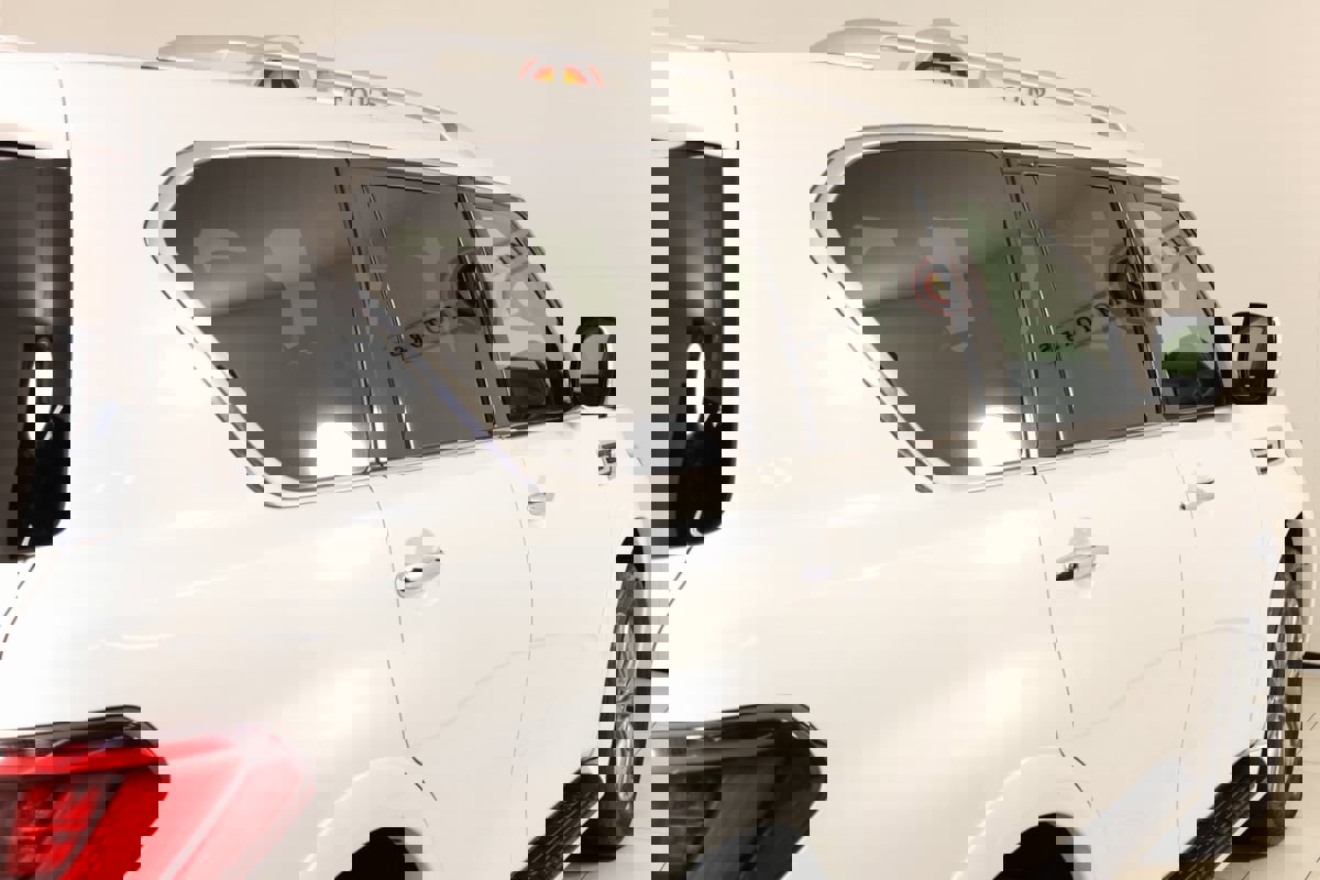 Used 2024 INFINITI QX80 Luxe image 46