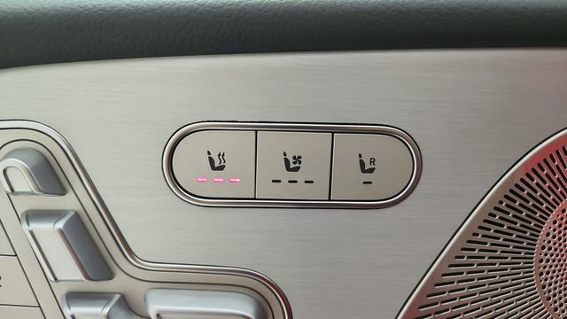 Used 2025 Mercedes-Benz GLE 350 4MATIC image 24