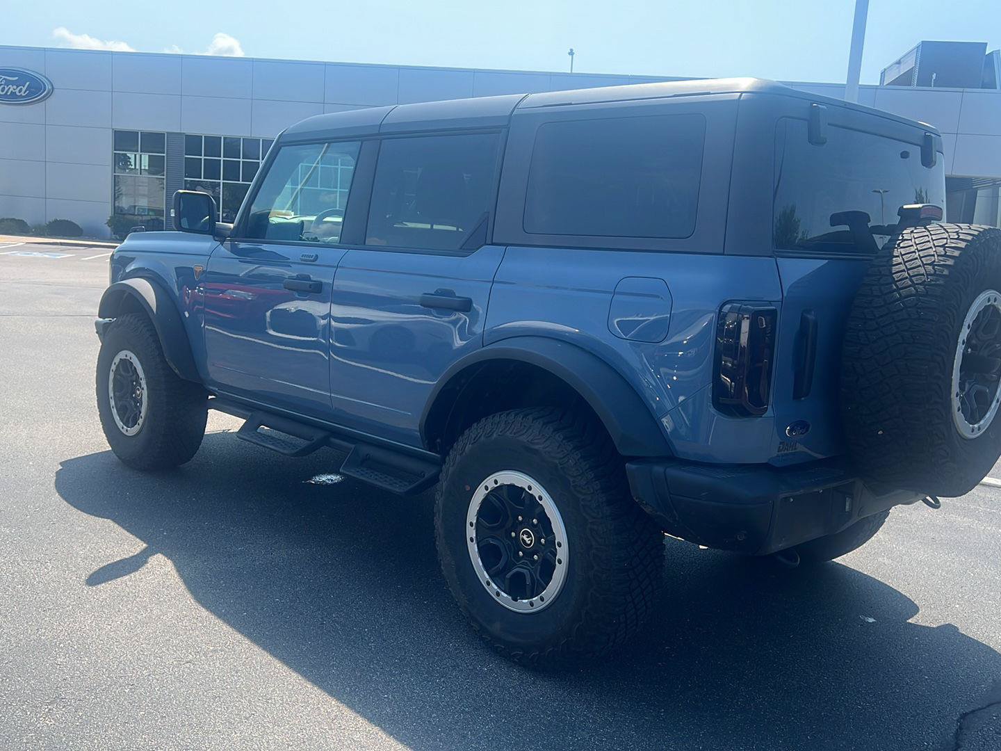 Used 2023 Ford Bronco Badlands AWD/4WD image 11