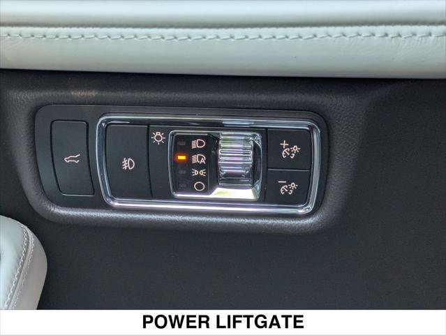 Used 2023 Lincoln Aviator Black Label w/ Class IV Trailer Tow Package AWD/4WD image 22