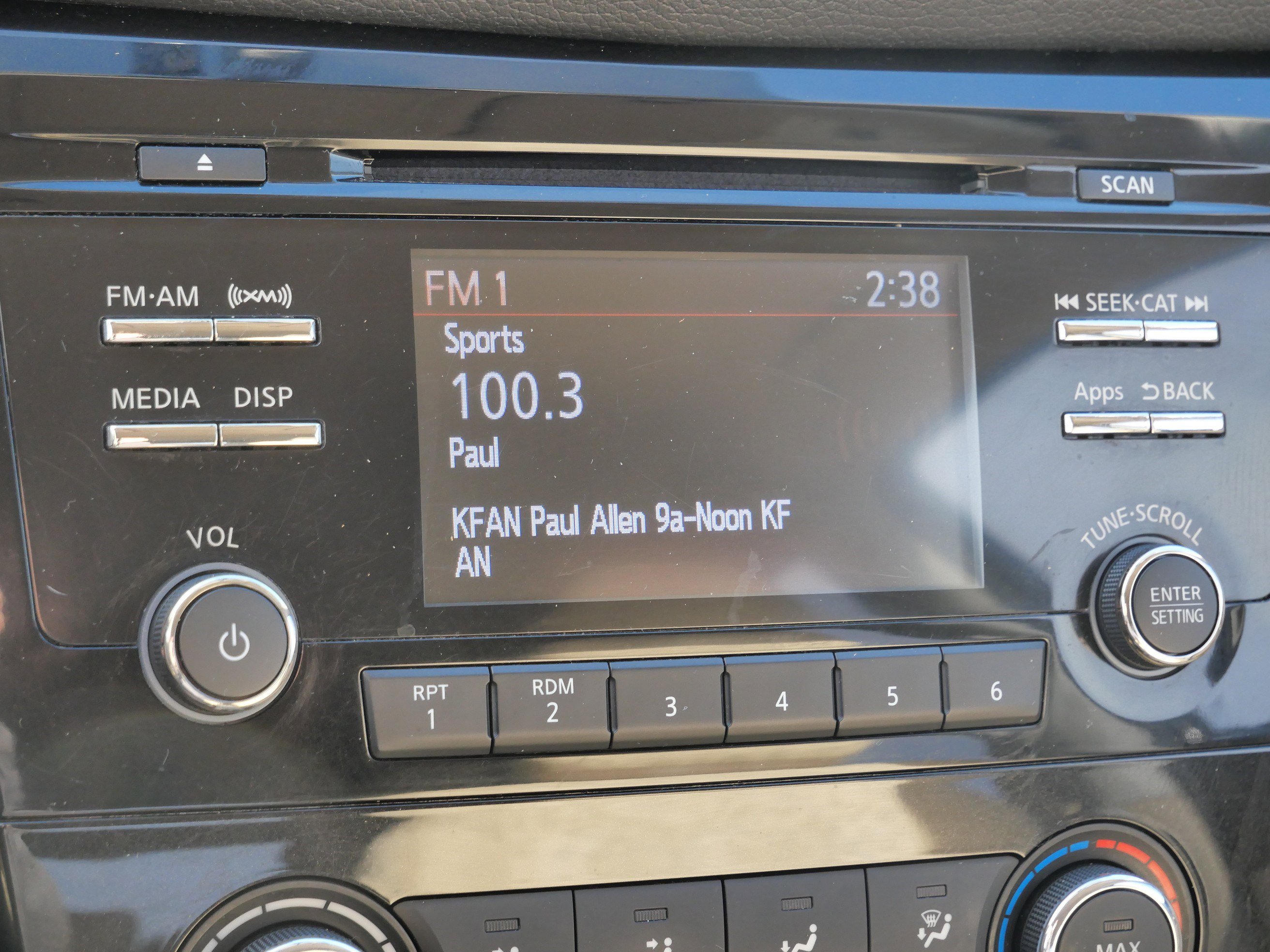 Used 2015 Nissan Rogue S image 23