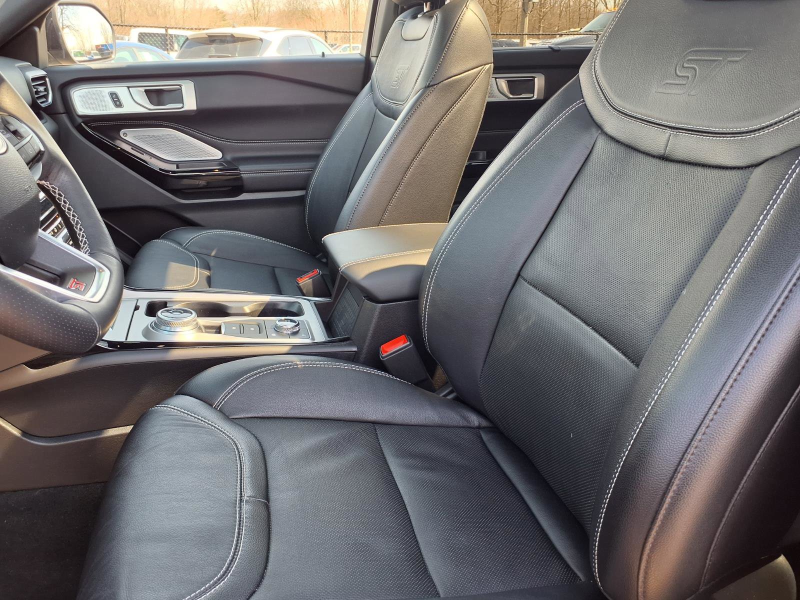 Used 2024 Ford Explorer ST w/ Equipment Group 401A image 3