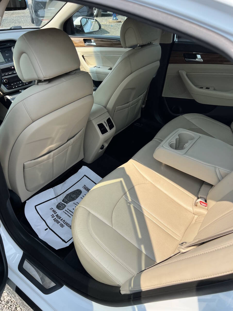 Used 2015 Hyundai Sonata Limited w/ Option Group 06 FWD image 12