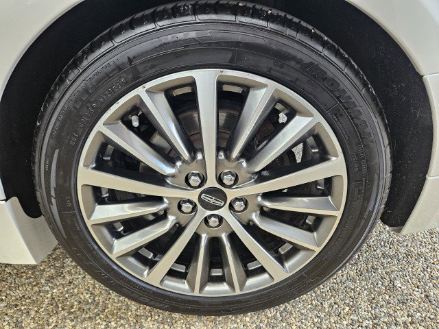Used 2017 Lincoln MKZ Select w/ Select Plus Package FWD image 32