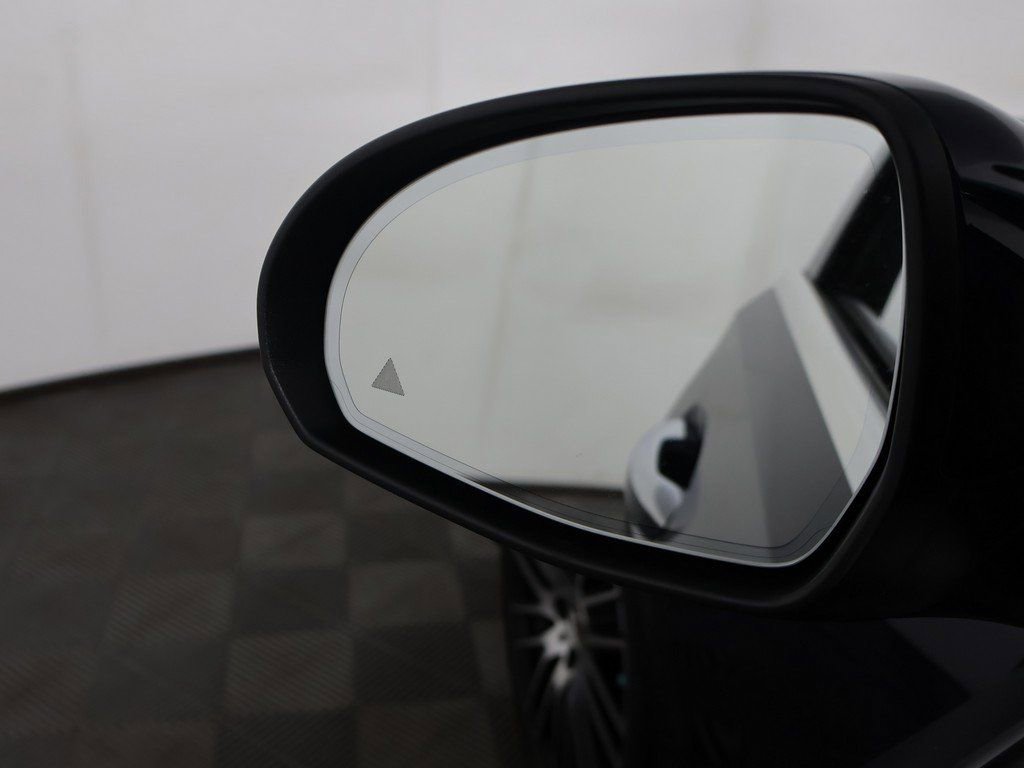 Used 2023 Mercedes-Benz C 300 4MATIC Sedan image 34