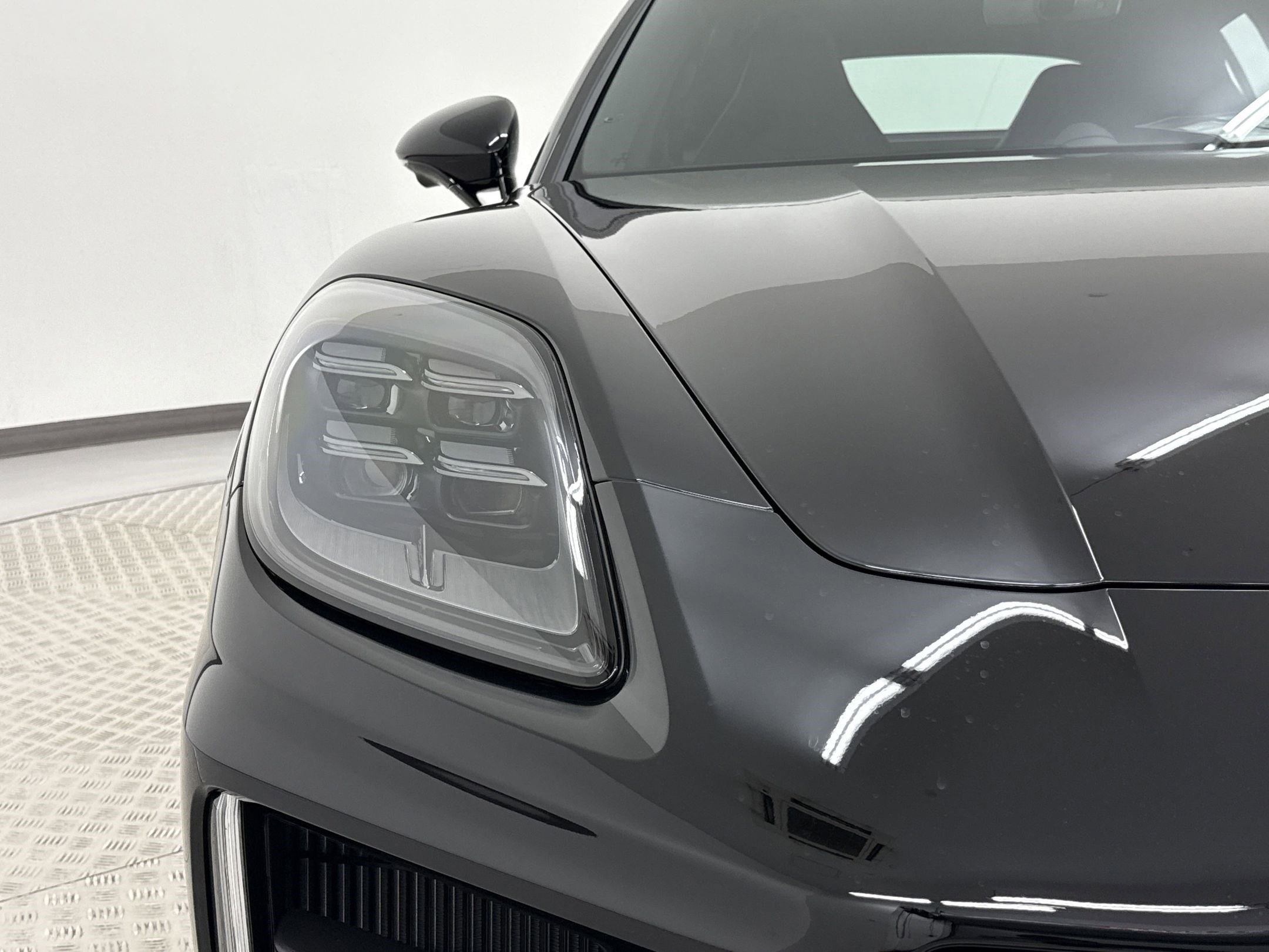 New 2025 Porsche Panamera 4 image 20