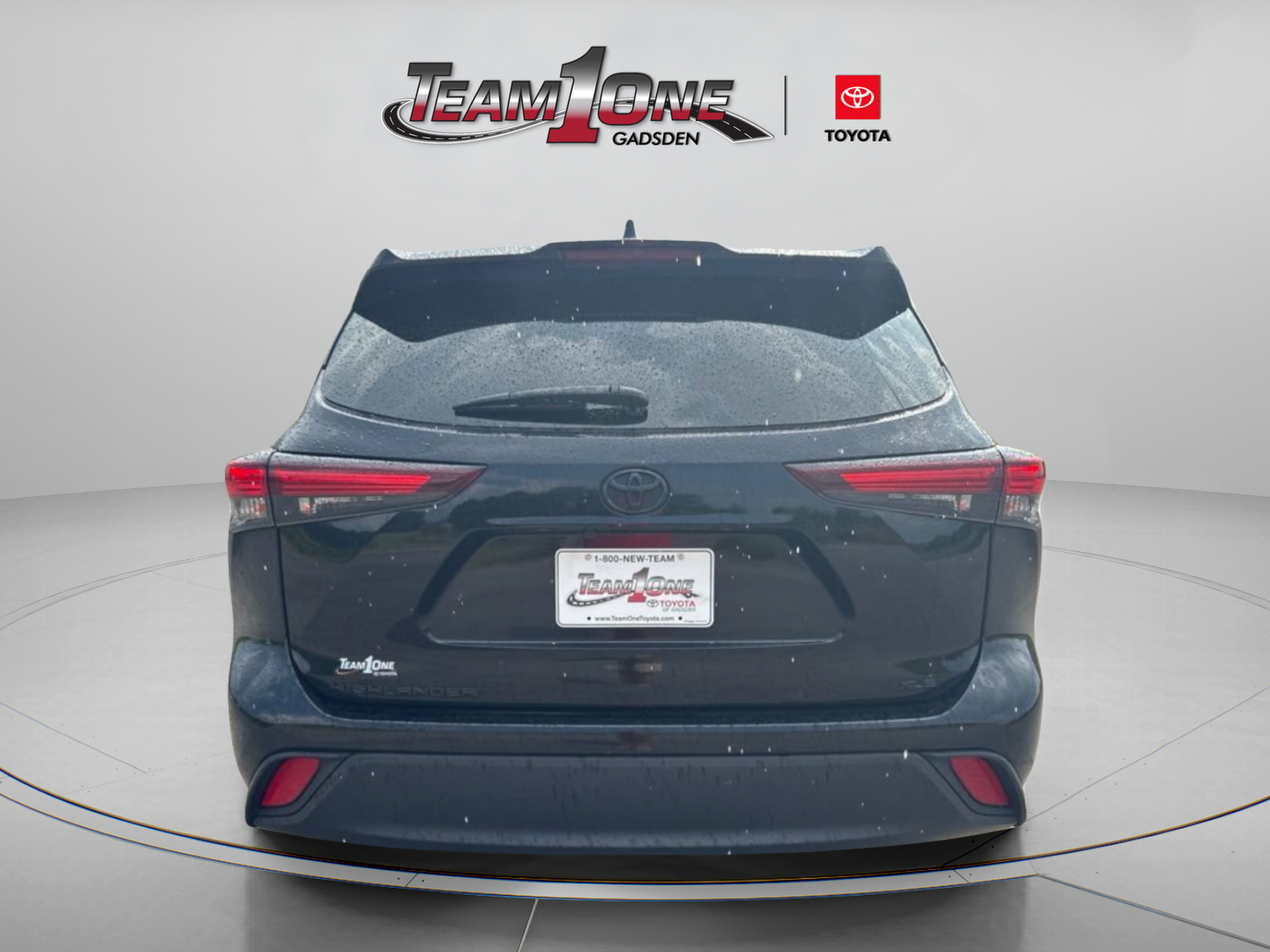 Used 2024 Toyota Highlander XLE FWD image 10