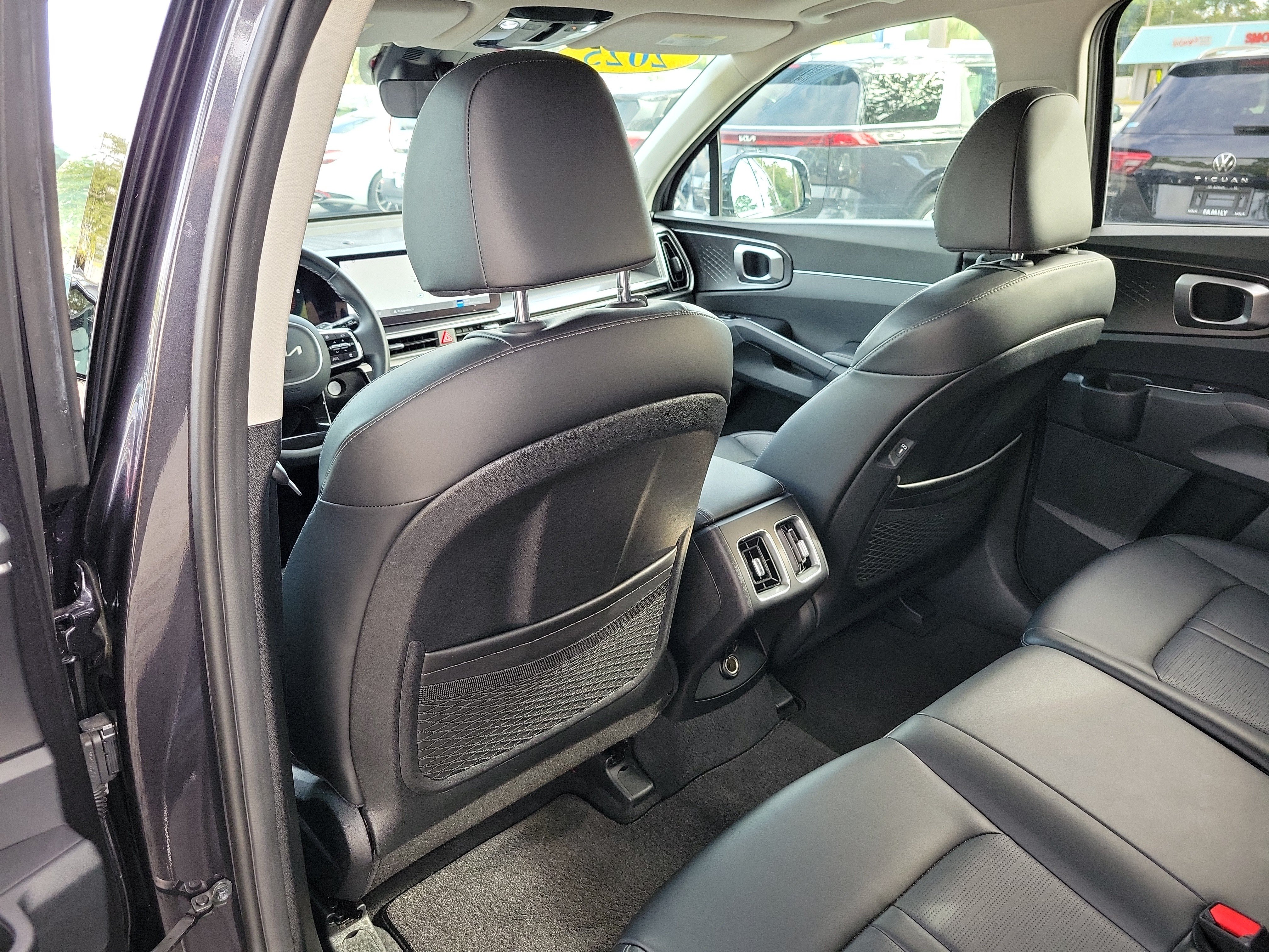 Certified 2025 Kia Sorento S w/ Panoramic Sunroof Package FWD image 14