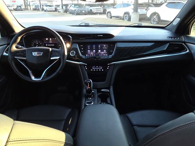 Used 2020 Cadillac XT6 Premium Luxury image 10