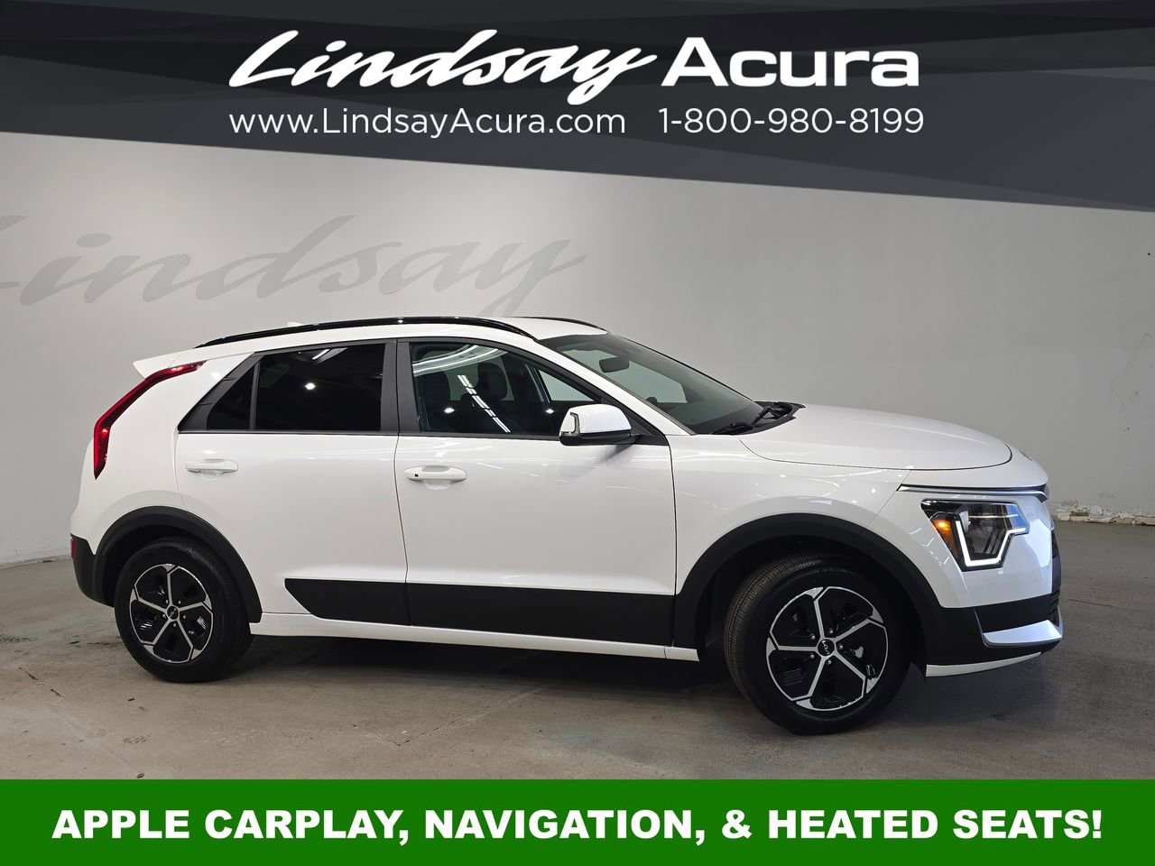 Used 2025 Kia Niro EX image 3