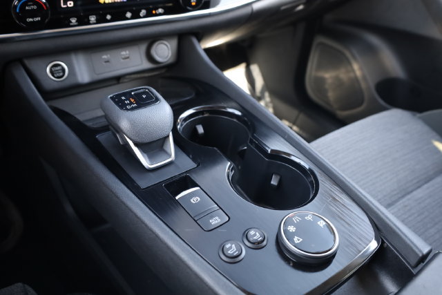 Certified 2023 Nissan Rogue SV AWD/4WD image 26