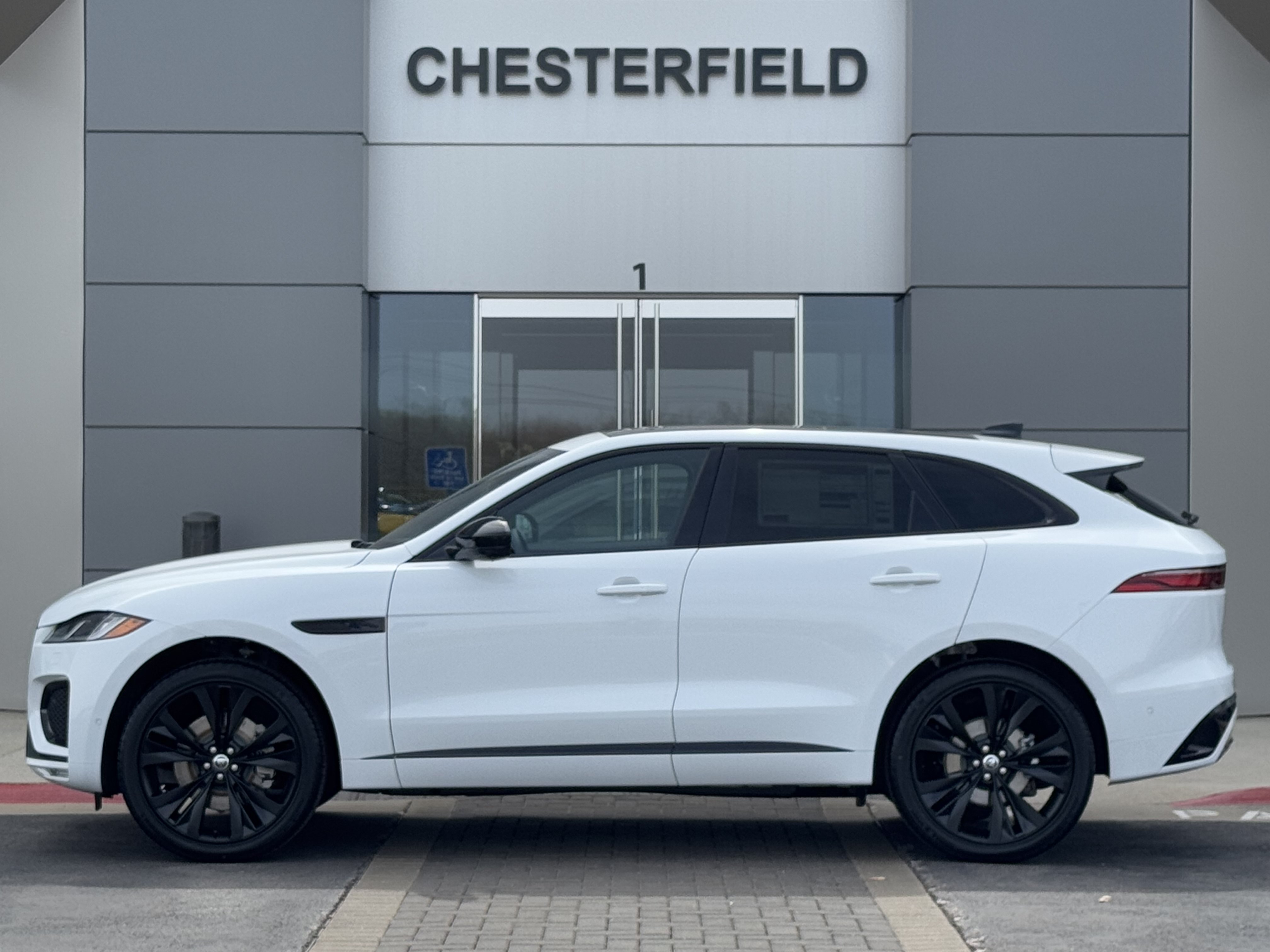 Used 2026 Jaguar F-PACE R-Dynamic S AWD/4WD image 6