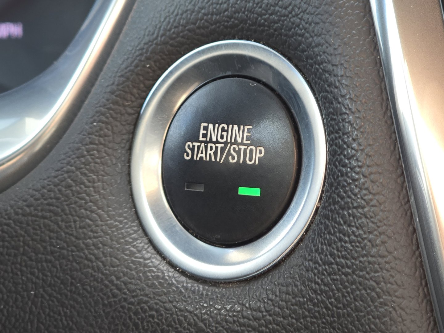 Used 2023 Chevrolet Traverse LT image 12