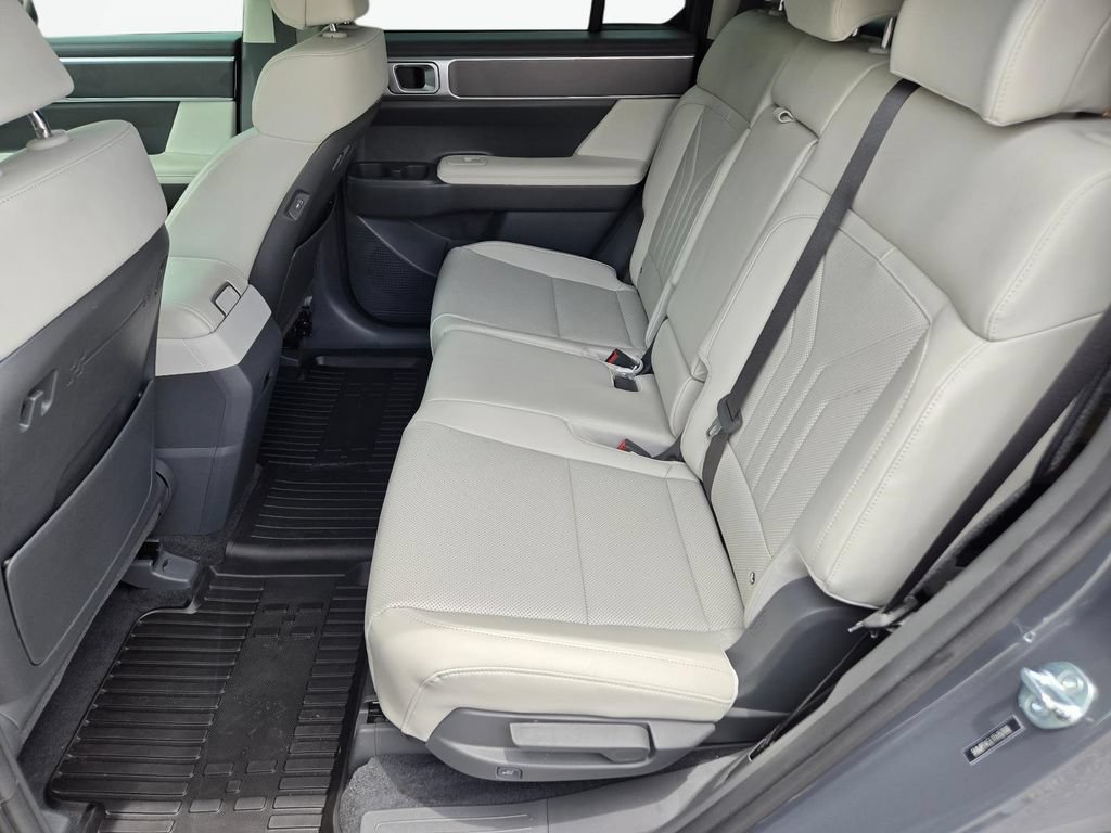 Certified 2026 Hyundai Santa Fe SEL FWD image 18