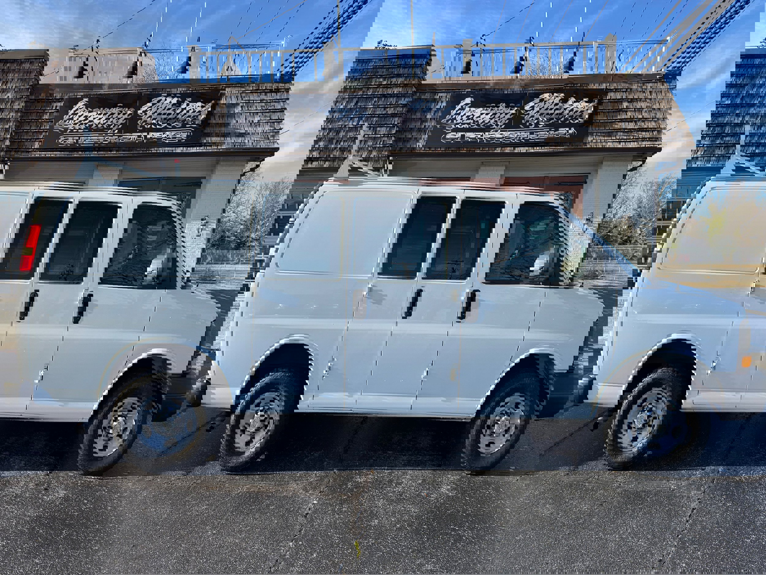 Used 2012 Chevrolet Express 3500 image 1