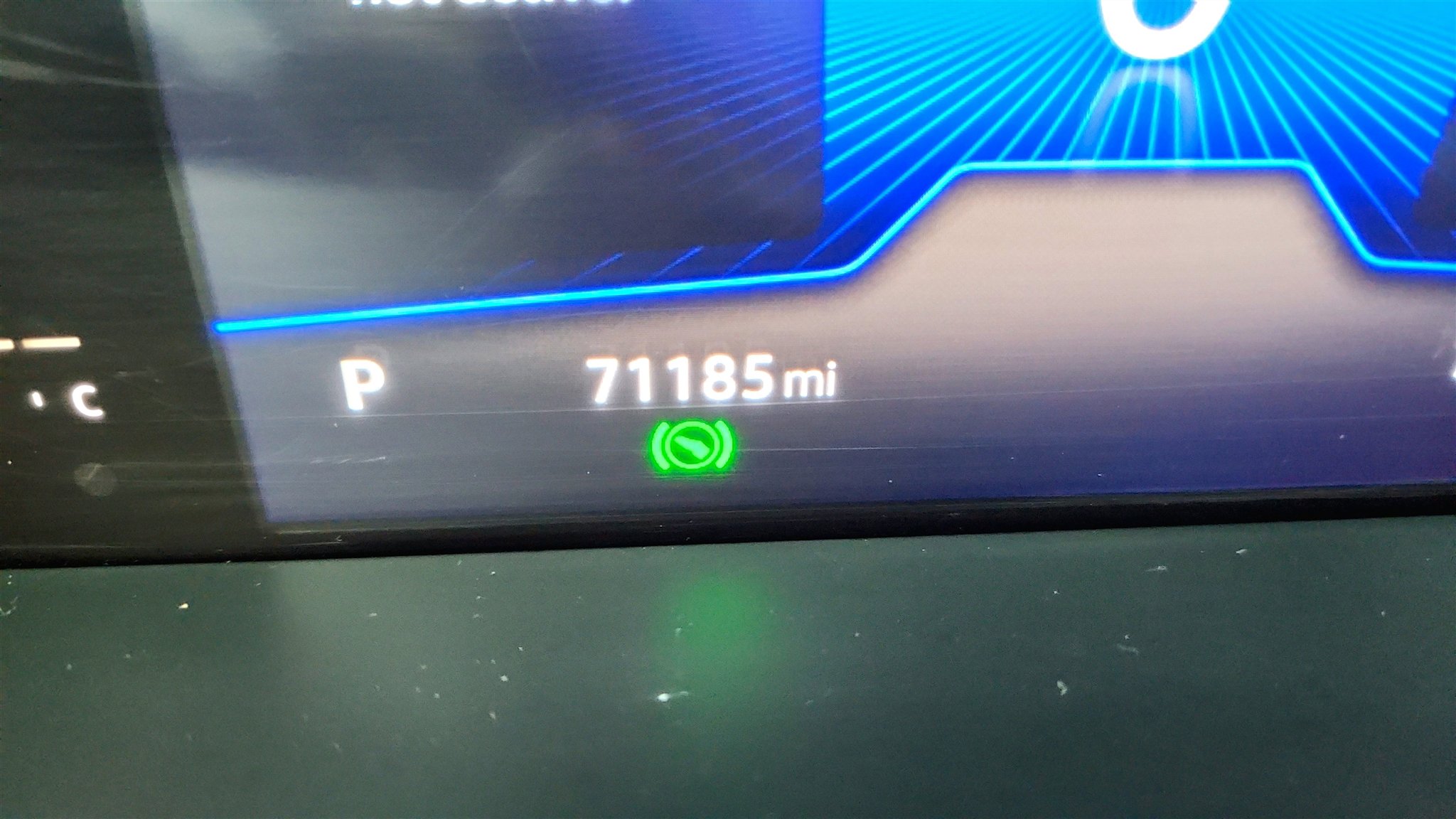 Used 2023 Volkswagen Tiguan SE R-Line image 36