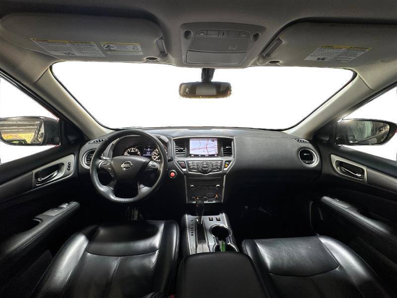 Used 2018 Nissan Pathfinder SL w/ Midnight Edition Package FWD image 13