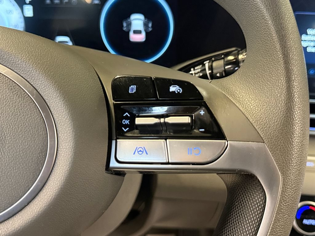 Certified 2024 Hyundai Elantra SEL FWD image 28