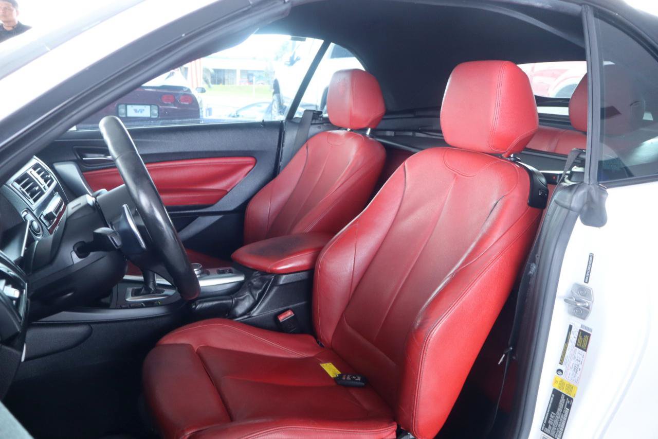 Used 2016 BMW M235i Convertible RWD image 17