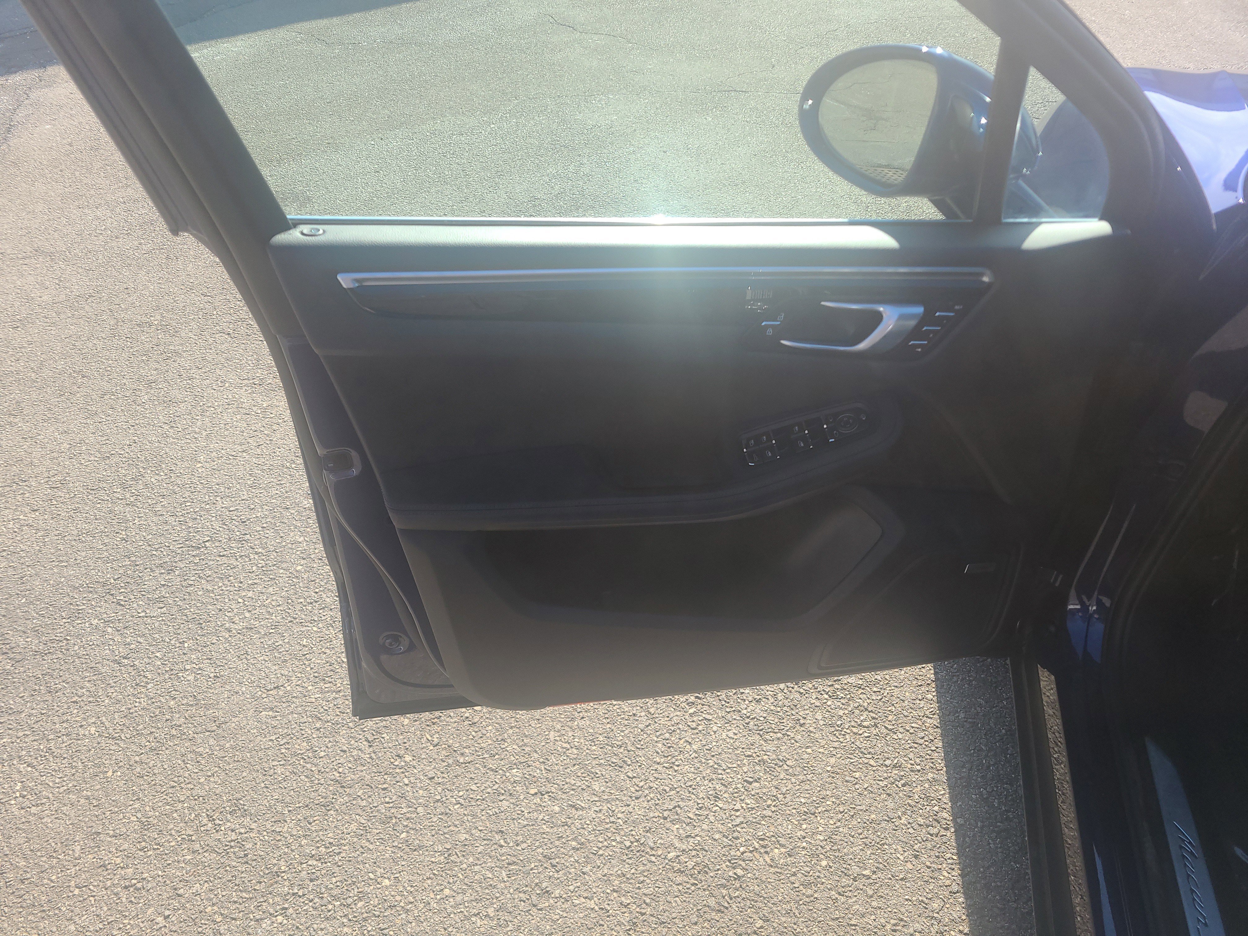 Used 2023 Porsche Macan S image 15