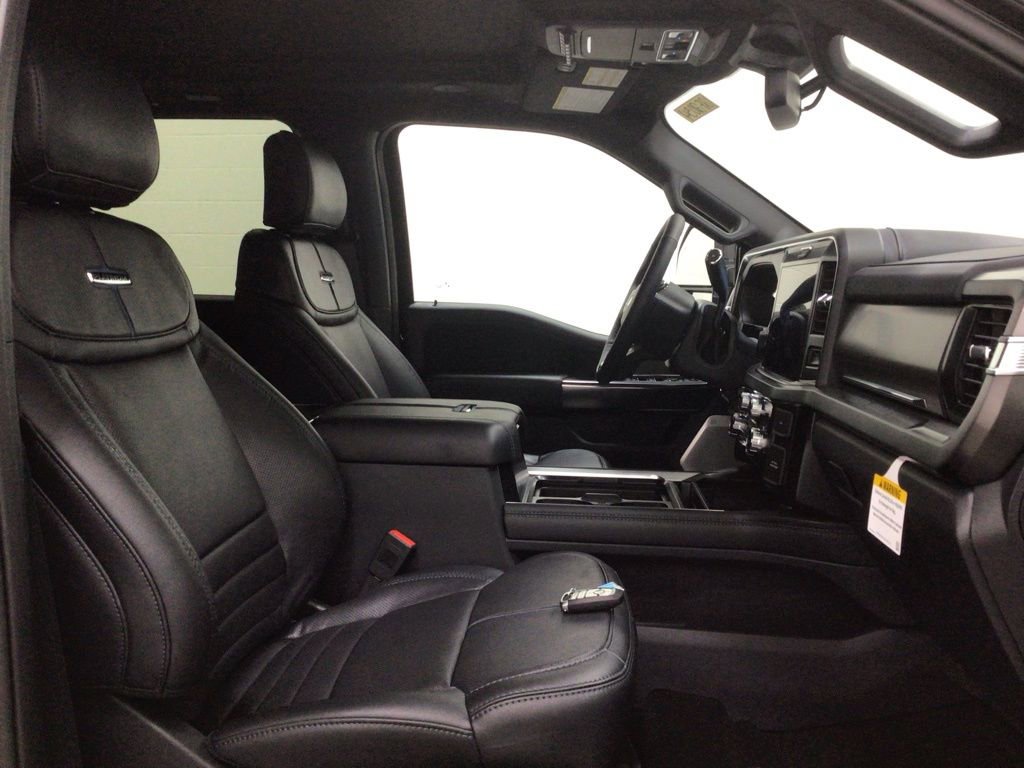 New 2026 Ford F250 Platinum image 32