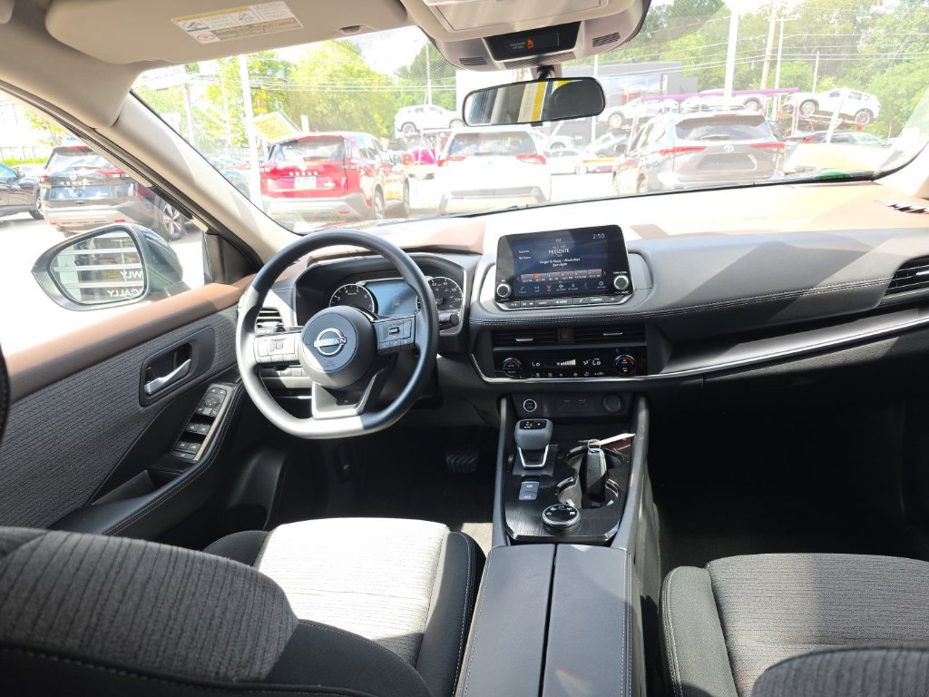 Certified 2023 Nissan Rogue SV AWD/4WD image 15