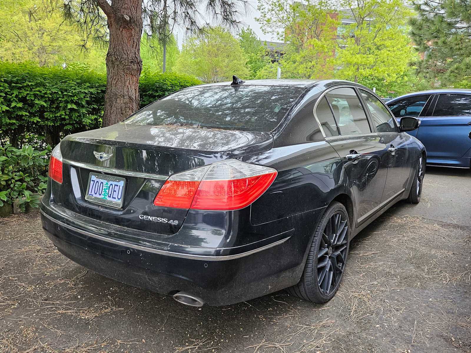 Used 2011 Hyundai Genesis 4.6 RWD video 2