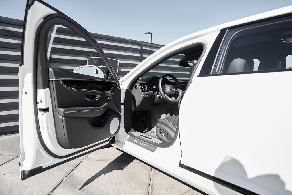 Used 2024 Bentley Flying Spur S V8 image 25