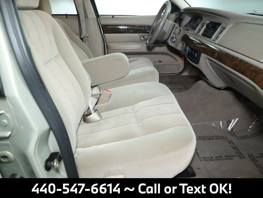 Used 2005 Mercury Grand Marquis GS image 30