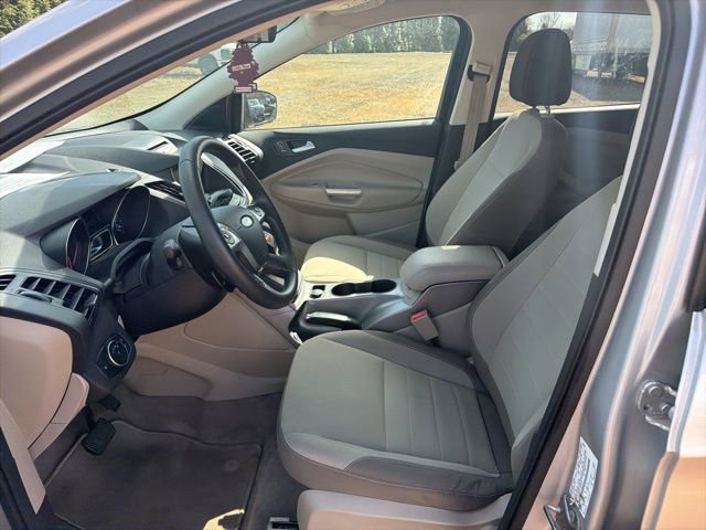 Used 2016 Ford Escape SE w/ Equipment Group 201A image 11