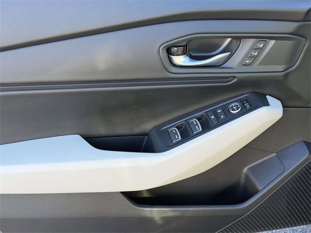 Used 2025 Honda Accord EX-L image 11