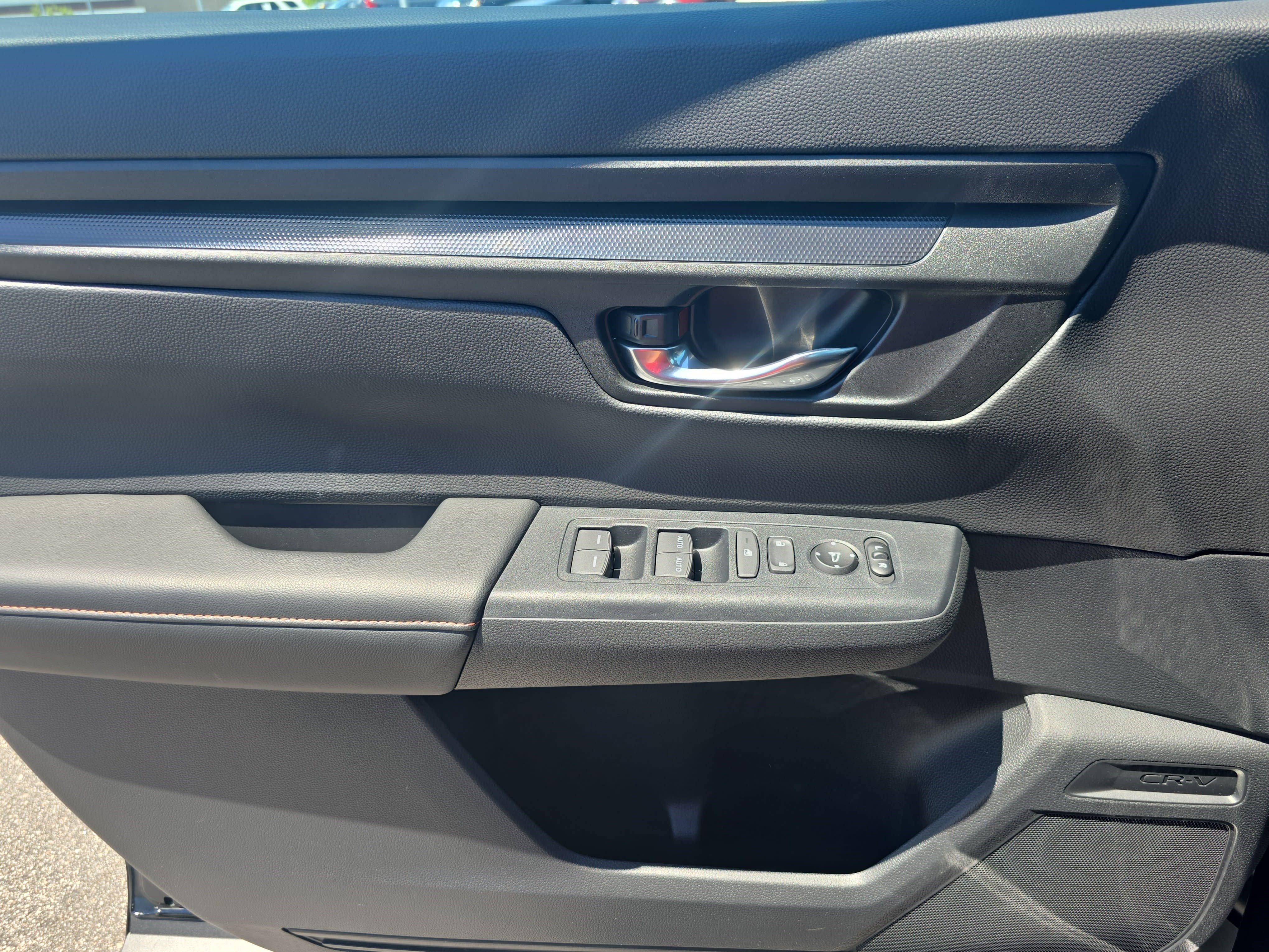 Used 2025 Honda CR-V Sport image 25