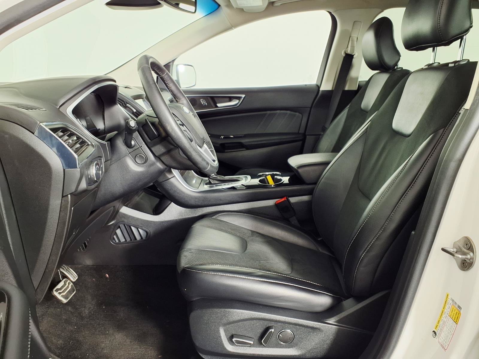 Used 2018 Ford Edge Sport w/ Equipment Group 401A AWD/4WD image 17
