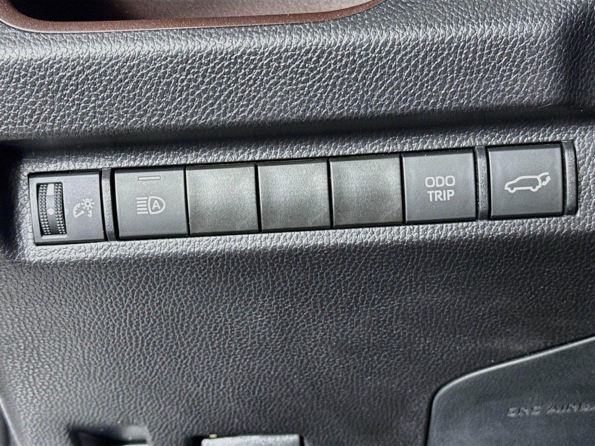 Certified 2025 Toyota RAV4 Limited AWD/4WD image 10