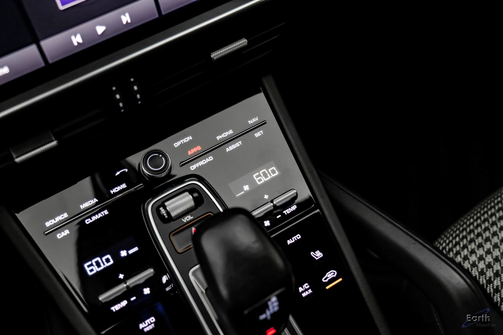 Used 2022 Porsche Cayenne Turbo image 66