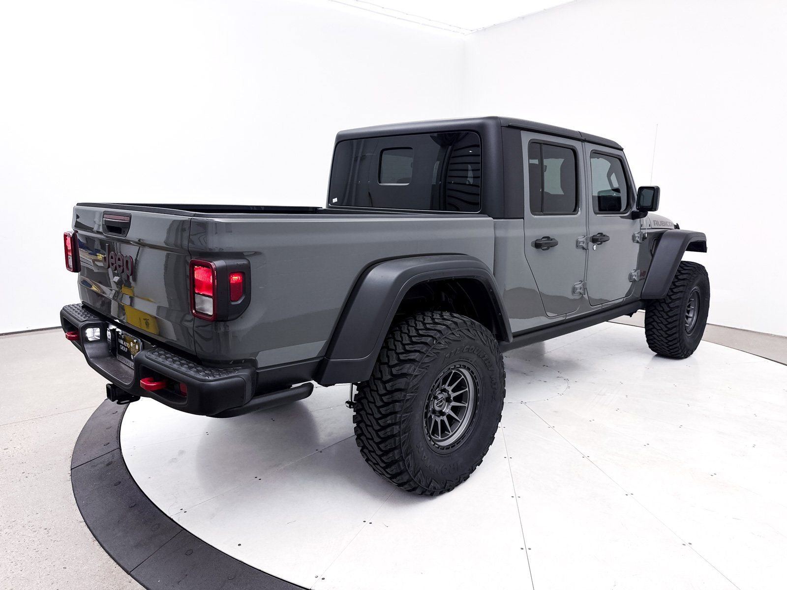 Used 2022 Jeep Gladiator Rubicon w/ Cold Weather Group image 18