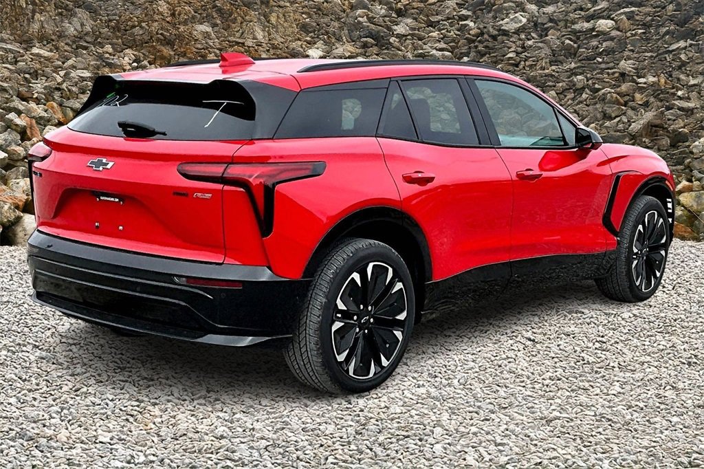Used 2024 Chevrolet Blazer EV RS image 2