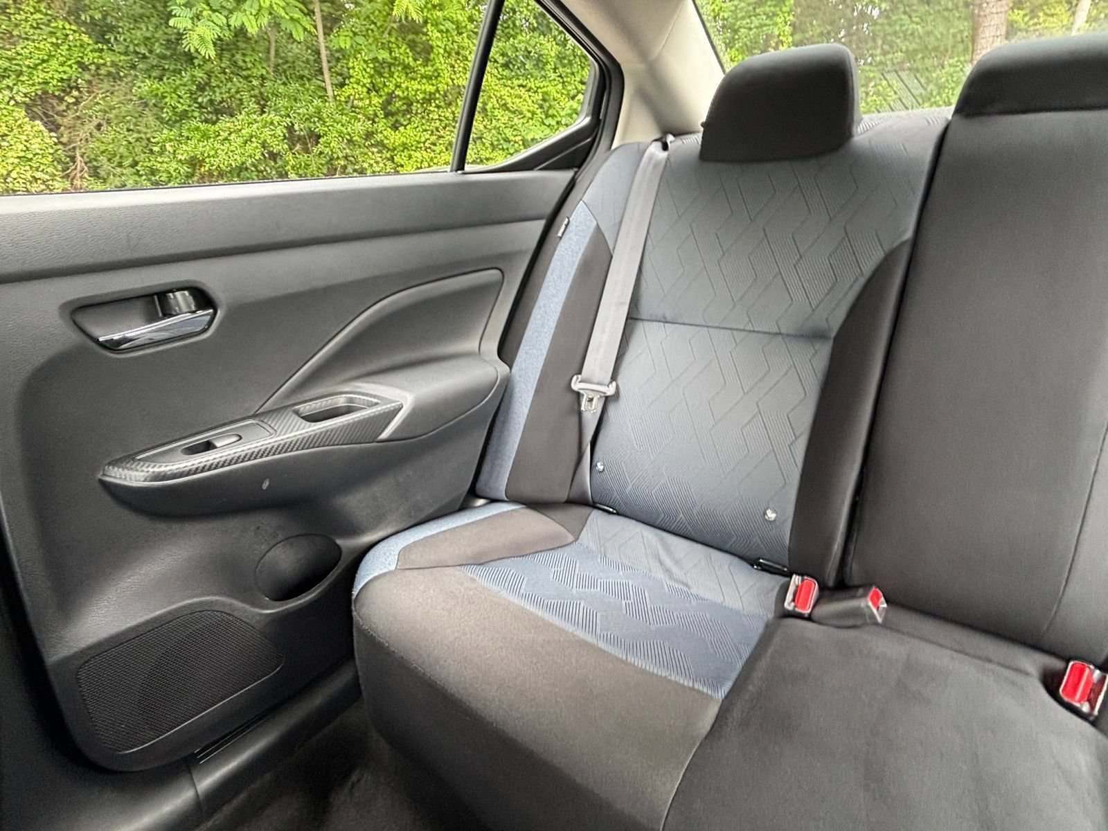 Used 2025 Nissan Versa SV FWD image 39