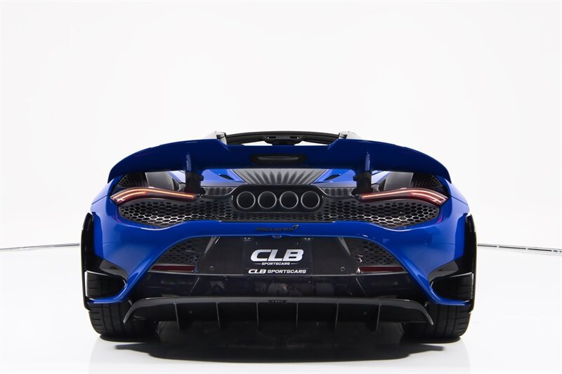 Used 2022 McLaren 765LT RWD image 13