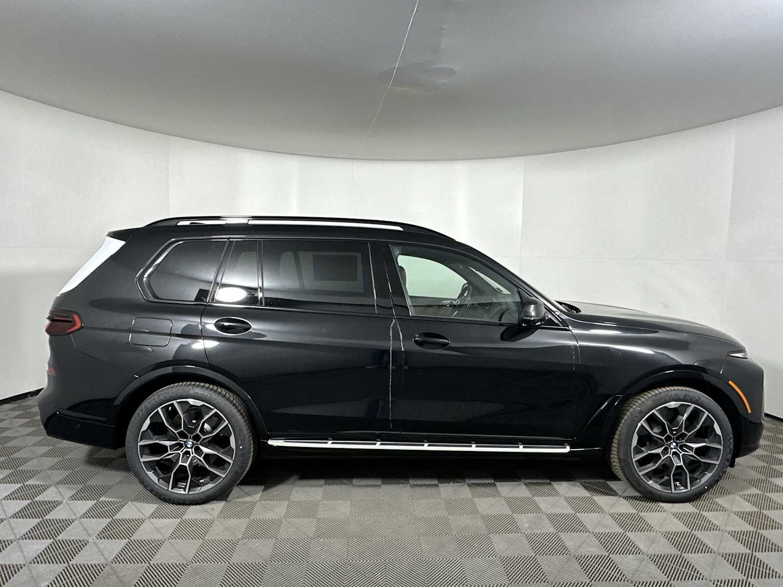 New 2026 BMW X7 xDrive40i w/ M Sport Package image 8