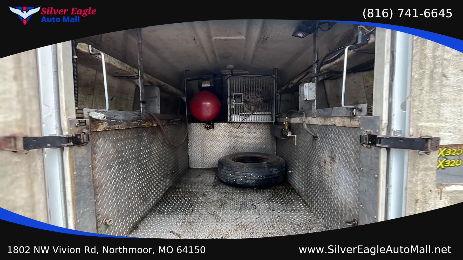 Used 2004 Chevrolet Silverado 2500 W/T RWD image 14